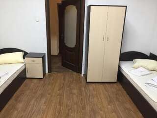 Хостелы Уютный Киев Кровать в общем номере для женщин с 4 кроватями-13